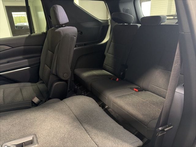 2025 Chevrolet Traverse FWD LT