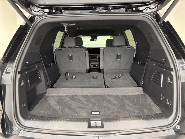 2025 Chevrolet Traverse FWD LT