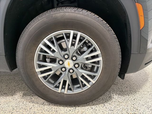 2025 Chevrolet Traverse FWD LT