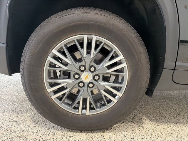 2025 Chevrolet Traverse FWD LT