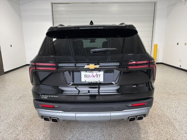 2025 Chevrolet Traverse FWD LT