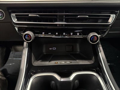2025 Chevrolet Traverse FWD LT