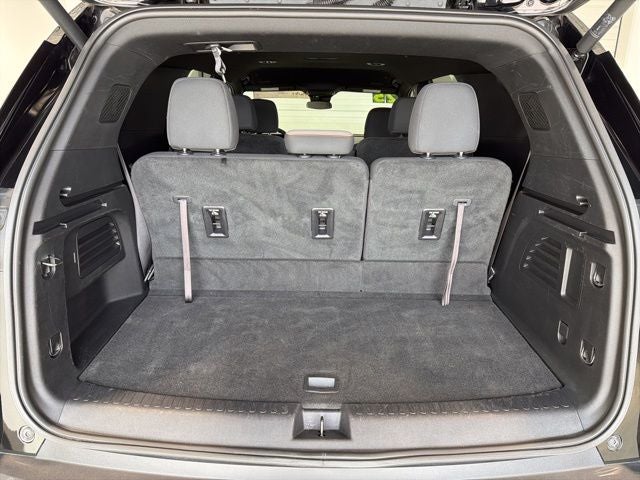 2025 Chevrolet Traverse FWD LT