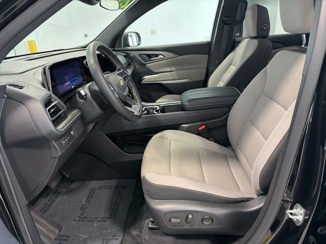 2025 Chevrolet Traverse FWD LT