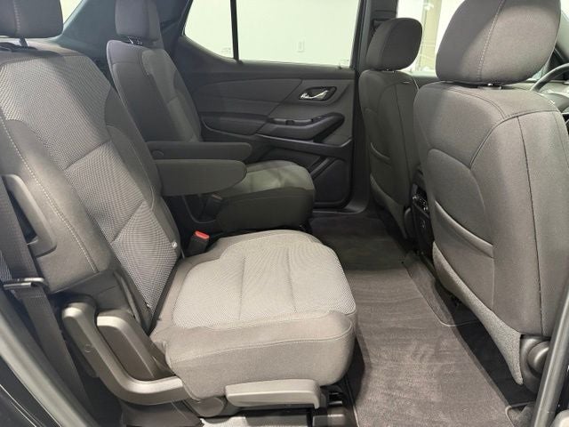 2023 Chevrolet Traverse AWD LT Cloth
