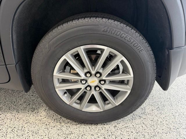 2023 Chevrolet Traverse AWD LT Cloth