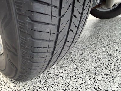 2023 Chevrolet Traverse AWD LT Cloth