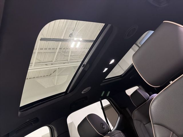 2023 Chevrolet Traverse AWD Premier