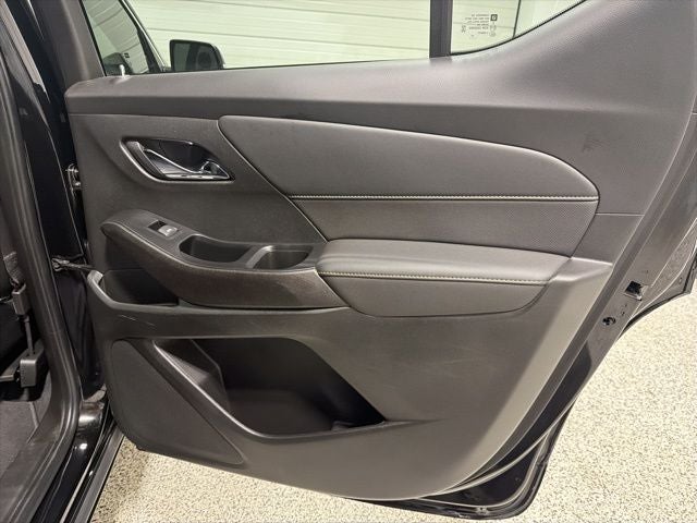 2023 Chevrolet Traverse AWD Premier