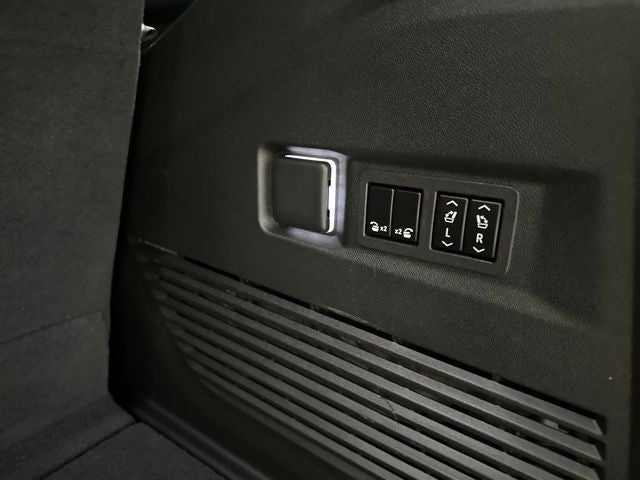 2023 Chevrolet Tahoe 4WD High Country