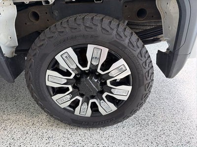 2023 GMC Sierra 2500HD 4WD Crew Cab Long Bed SLE