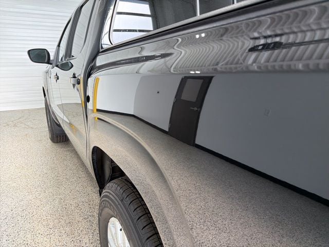 2022 Nissan Frontier Crew Cab SV 4x4