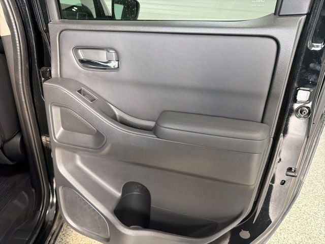 2022 Nissan Frontier Crew Cab SV 4x4