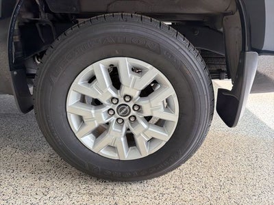 2022 Nissan Frontier Crew Cab SV 4x4