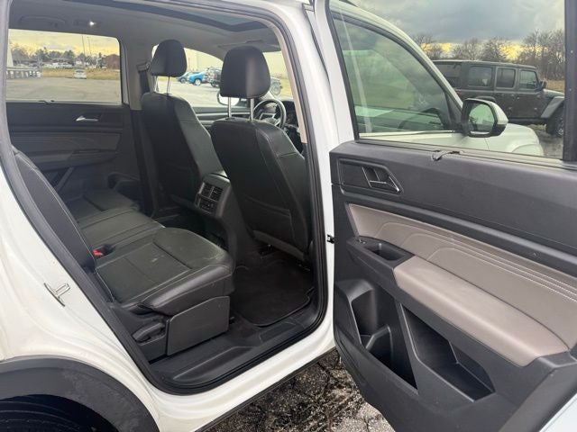 2021 Volkswagen Atlas 3.6L V6 SE w/Technology R-Line