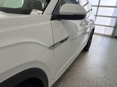 2021 Volkswagen Atlas 3.6L V6 SE w/Technology R-Line