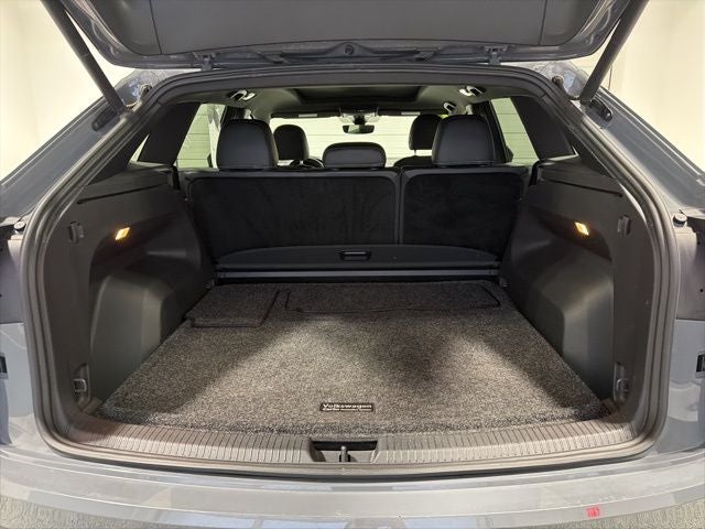 2021 Volkswagen Atlas Cross Sport 3.6L V6 SEL R-Line