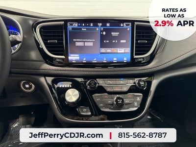 2027 Chrysler Pacifica PACIFICA SELECT