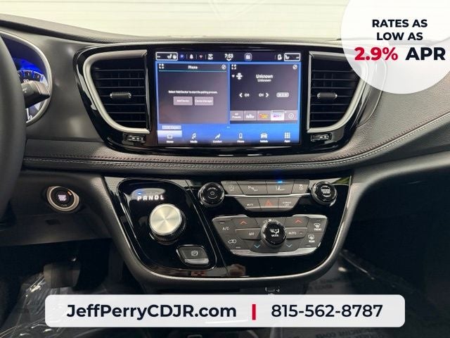 2027 Chrysler Pacifica PACIFICA SELECT