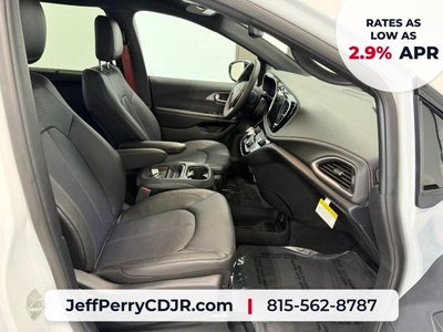 2027 Chrysler Pacifica PACIFICA SELECT