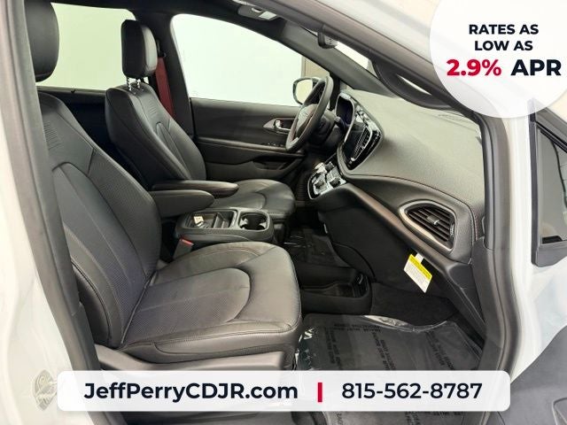 2027 Chrysler Pacifica PACIFICA SELECT