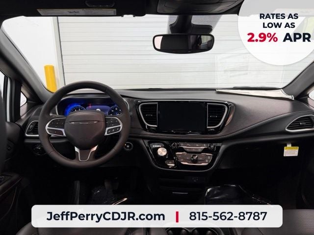 2027 Chrysler Pacifica PACIFICA SELECT