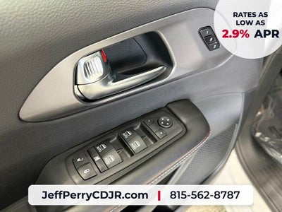 2027 Chrysler Pacifica PACIFICA SELECT