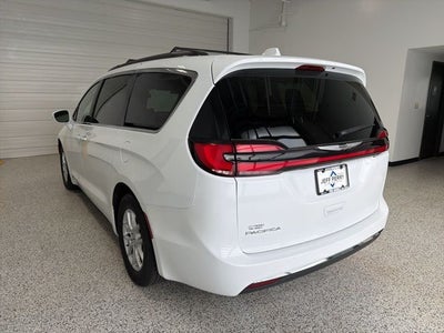 2022 Chrysler Pacifica Touring L