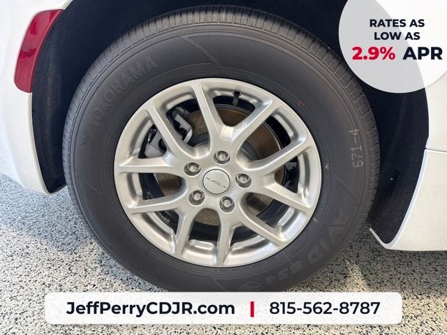 2027 Chrysler Pacifica PACIFICA SELECT
