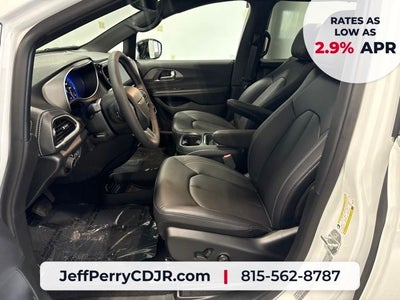 2027 Chrysler Pacifica PACIFICA SELECT