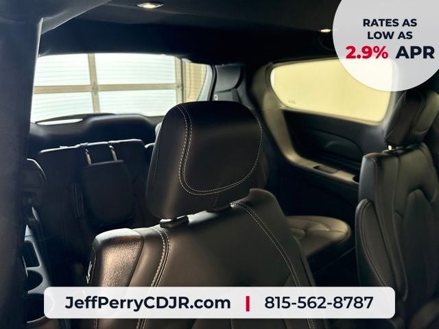 2027 Chrysler Pacifica PACIFICA SELECT