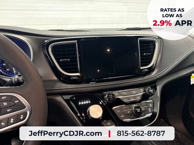 2027 Chrysler Pacifica PACIFICA SELECT