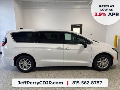 2027 Chrysler Pacifica PACIFICA SELECT