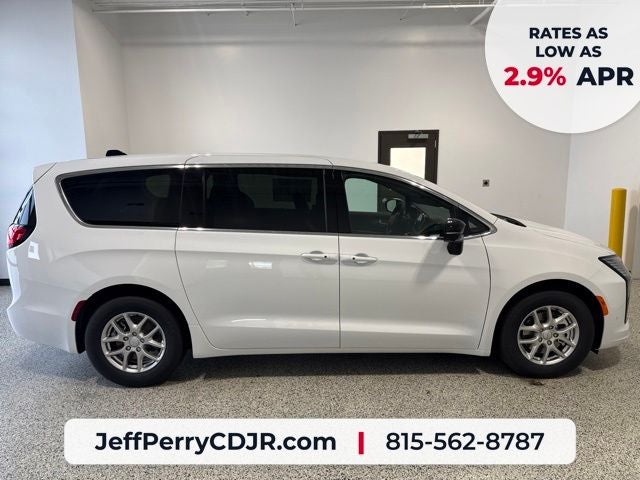 2027 Chrysler Pacifica PACIFICA SELECT