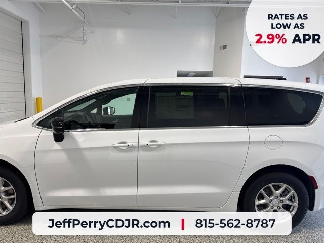 2027 Chrysler Pacifica PACIFICA SELECT