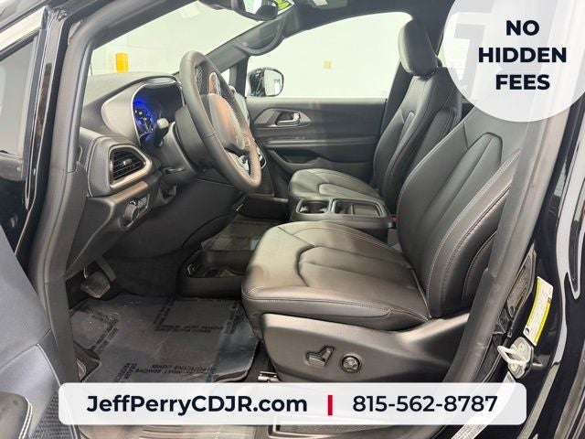 2027 Chrysler Pacifica PACIFICA SELECT