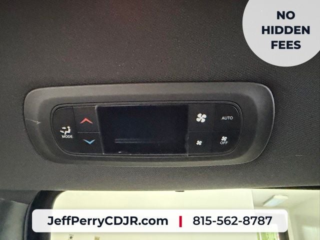 2027 Chrysler Pacifica PACIFICA SELECT