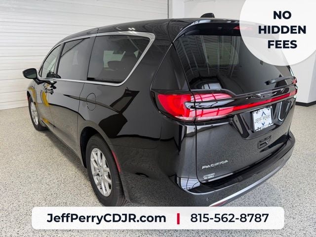 2027 Chrysler Pacifica PACIFICA SELECT