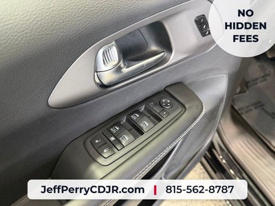 2027 Chrysler Pacifica PACIFICA SELECT