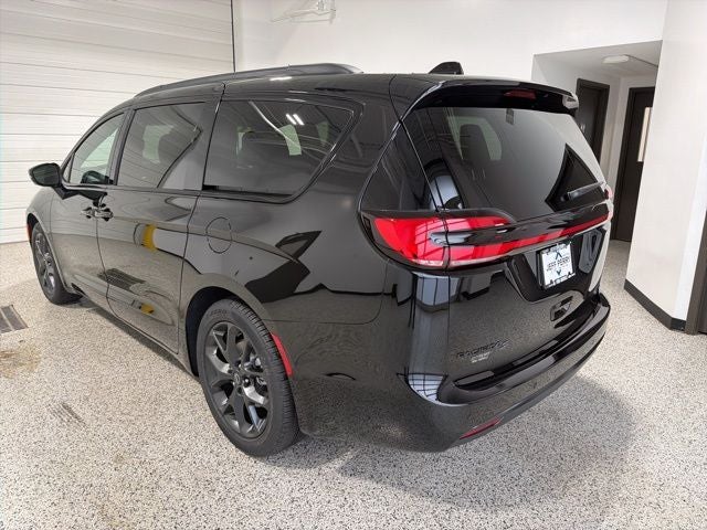 2026 Chrysler Pacifica PACIFICA LIMITED