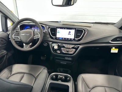 2025 Chrysler Pacifica PACIFICA SELECT AWD