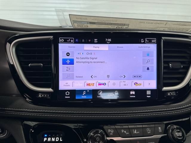 2025 Chrysler Pacifica PACIFICA SELECT AWD