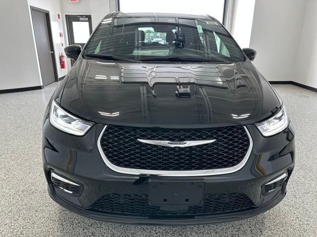 2025 Chrysler Pacifica PACIFICA SELECT AWD