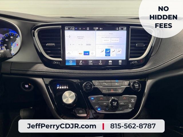 2027 Chrysler Pacifica PACIFICA SELECT AWD