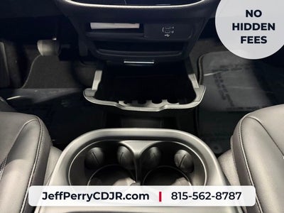 2027 Chrysler Pacifica PACIFICA SELECT AWD