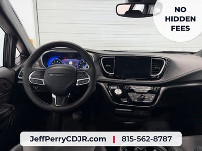 2027 Chrysler Pacifica PACIFICA SELECT AWD
