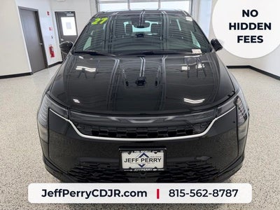 2027 Chrysler Pacifica PACIFICA SELECT AWD