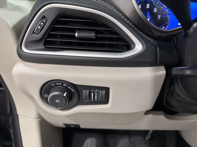 2023 Chrysler Pacifica Touring L AWD