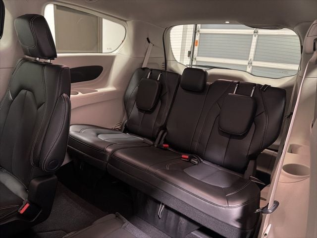 2023 Chrysler Pacifica Touring L AWD