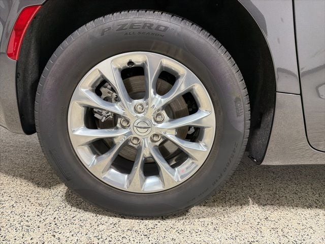 2023 Chrysler Pacifica Touring L AWD